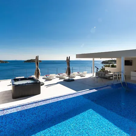 Villa Desire - Three Bedroom With Pool And Sea View